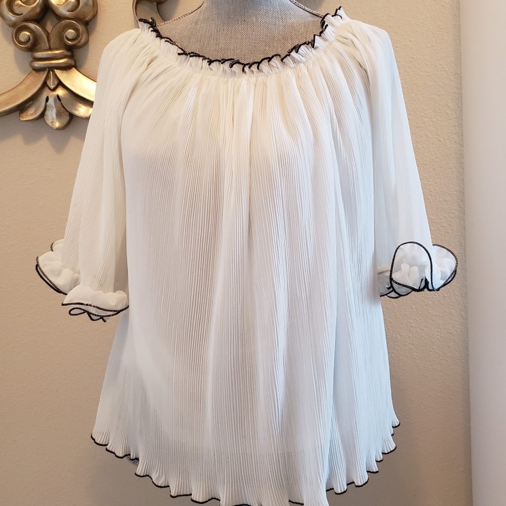 White with black trim top